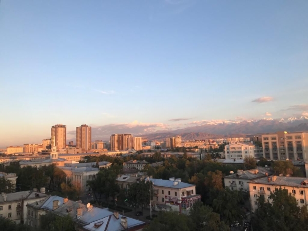 Продаю 2-к квартиру (75 м²) в Бишкеке