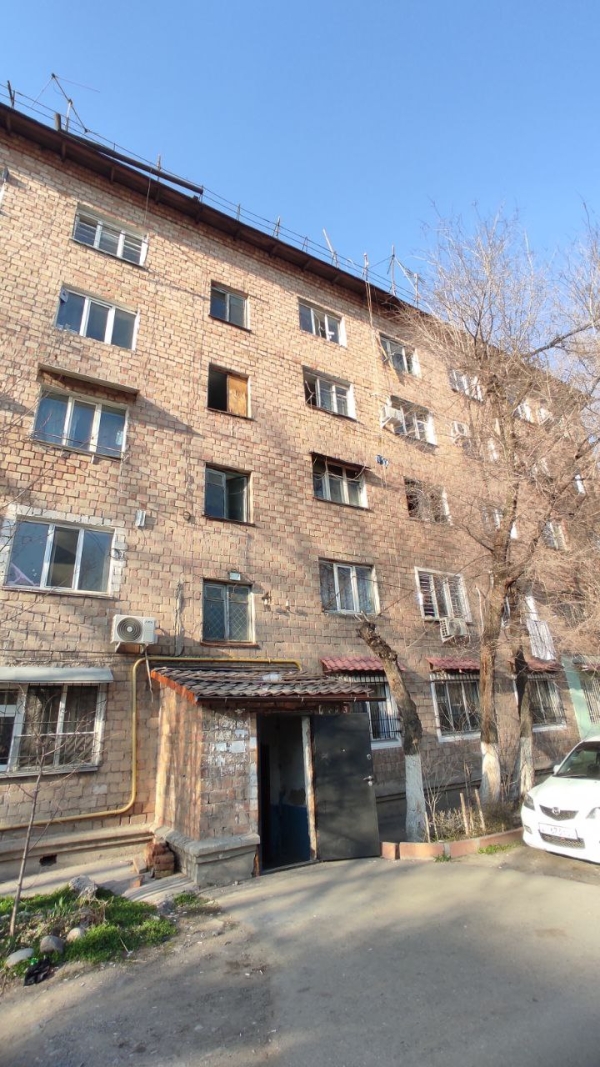 Продаю 1-к квартиру (18 м²) в Бишкеке