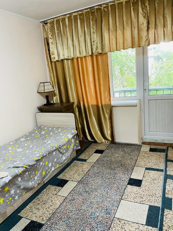 Продаю 2-к квартиру (45 м²) в Бишкеке