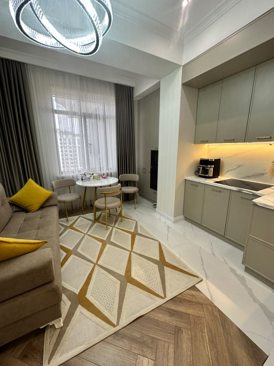 Сдается 2 ком. кв. 60 м², 12 этаж из 12