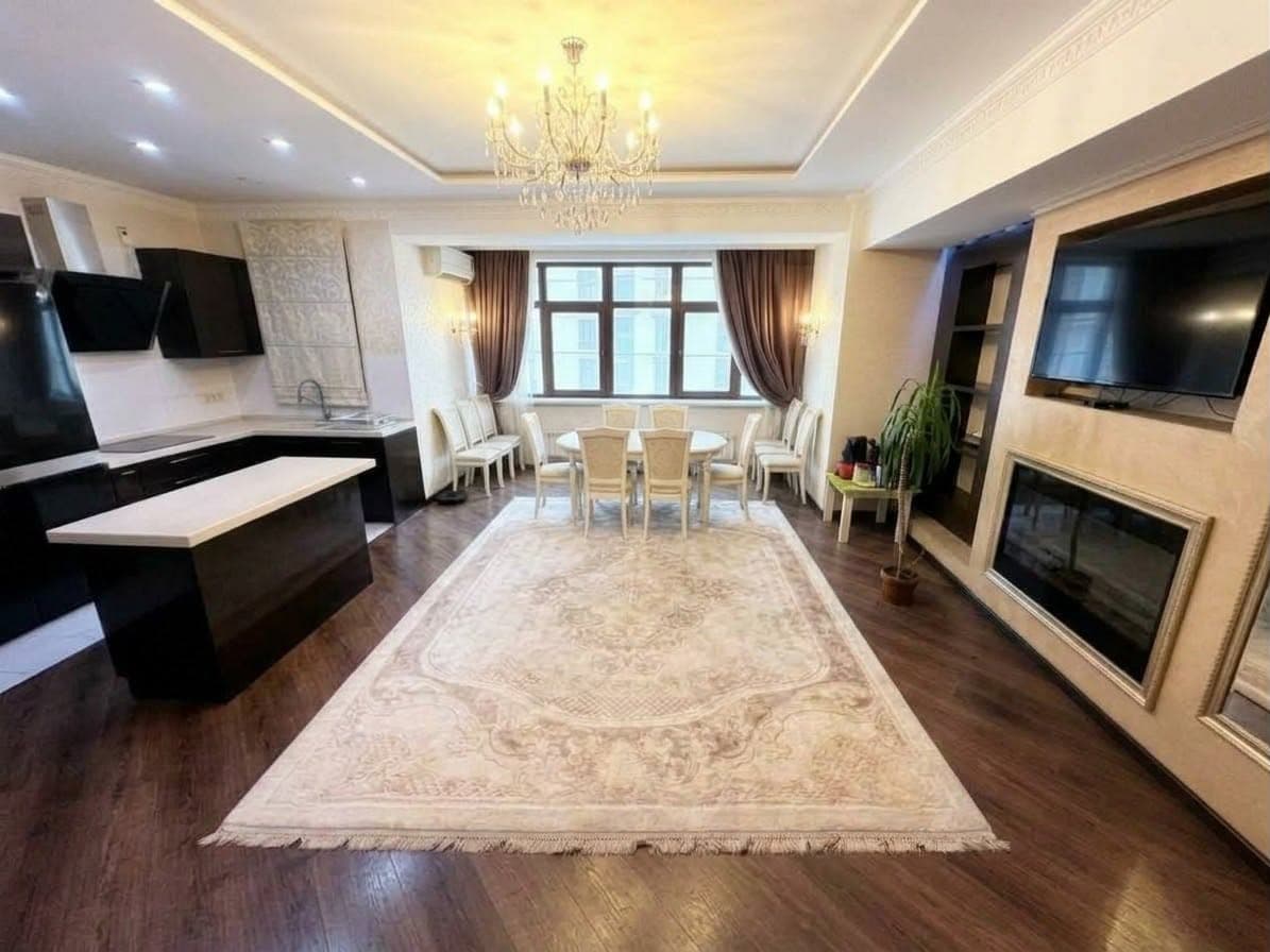 2 ком. кв. 83 м², 7 этаж из 10