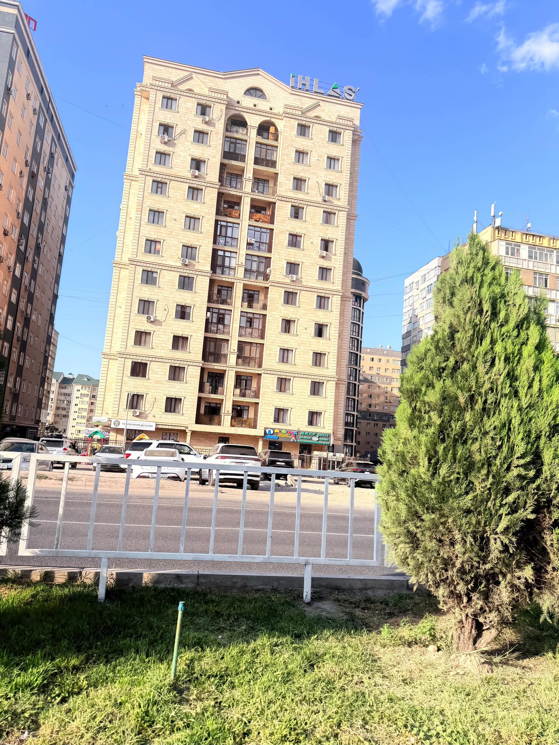 Сдается 3 ком. кв. 83 м², 12 этаж из 12