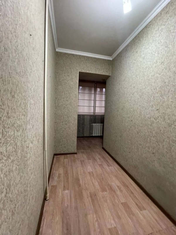 Продаю 4-к квартиру (73 м²) в Бишкеке