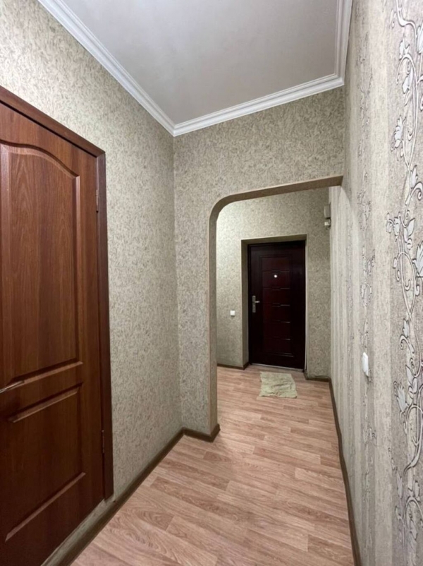 Продаю 4-к квартиру (73 м²) в Бишкеке
