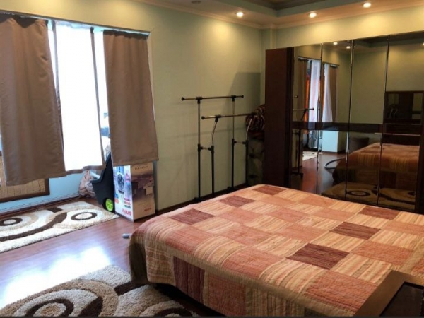 Продаю 3-к квартиру (160 м²) в Бишкеке