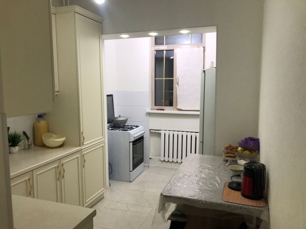 Продаю 3-к квартиру (72 м²) в Бишкеке
