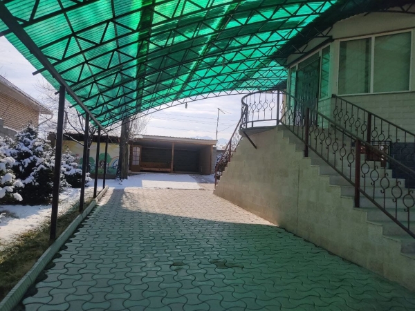Продаю 6-к дом (193 м²) в Бишкеке