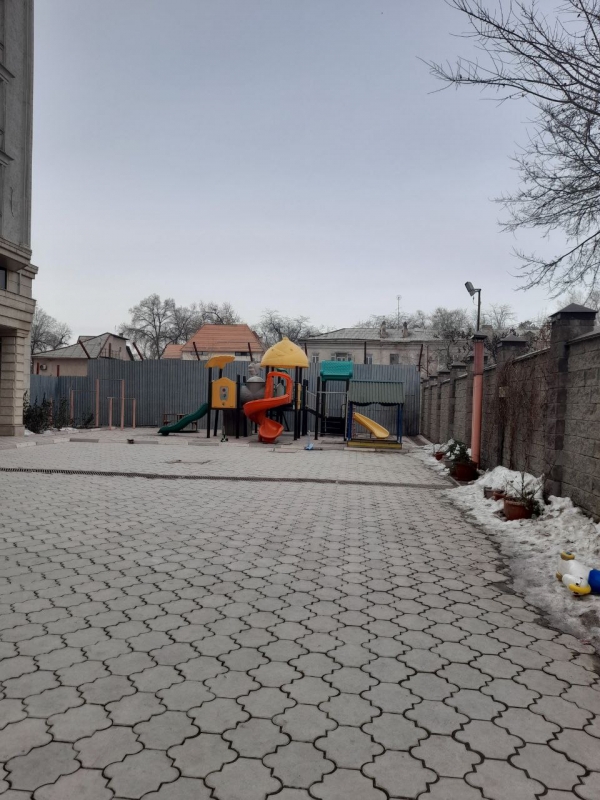 Продаю 3-к квартиру (110 м²) в Бишкеке