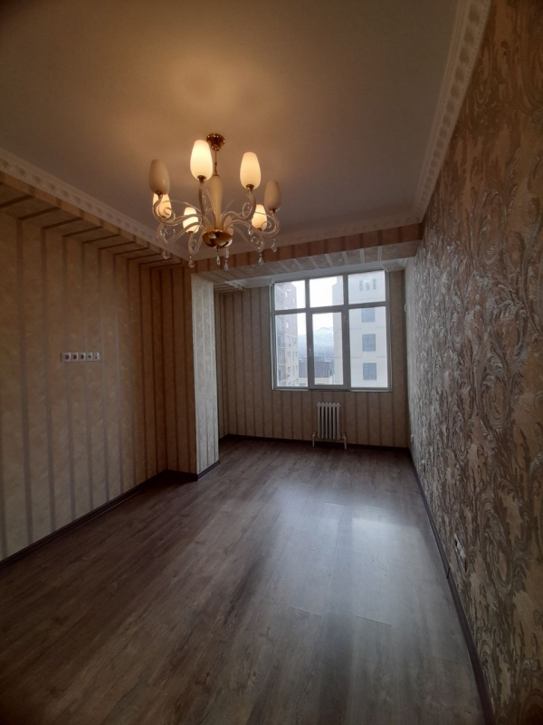 Продаю 3-к квартиру (110 м²) в Бишкеке