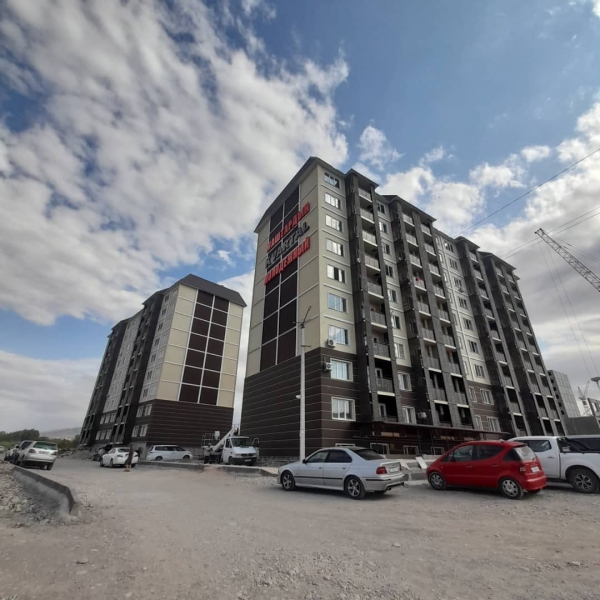 Продаю 1-к квартиру (49 м²) в Бишкеке
