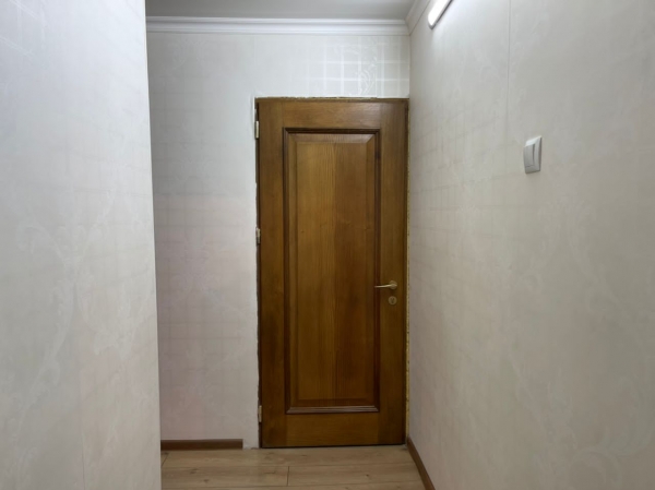 Продаю 3-к квартиру (56 м²) в Бишкеке