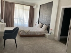Продаю 3-к квартиру (180 м²) в Бишкеке