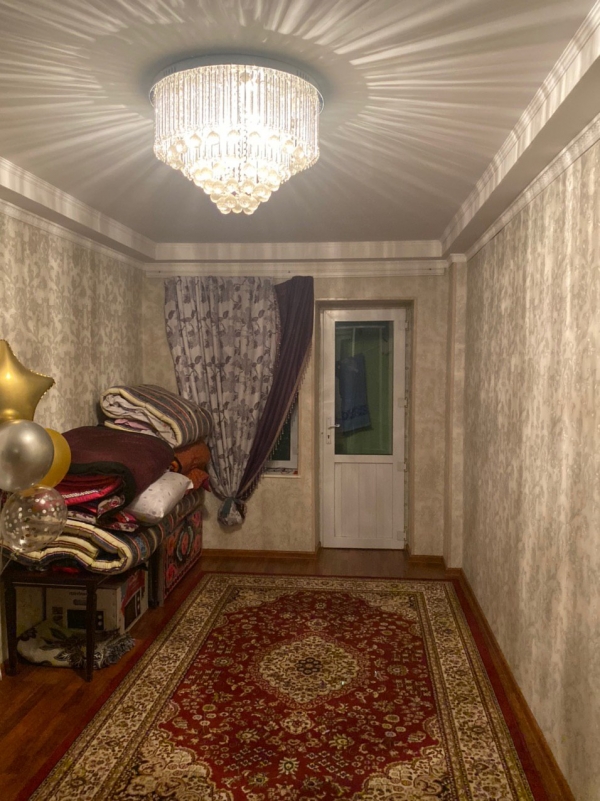 Продаю 2-к квартиру (64 м²) в Бишкеке