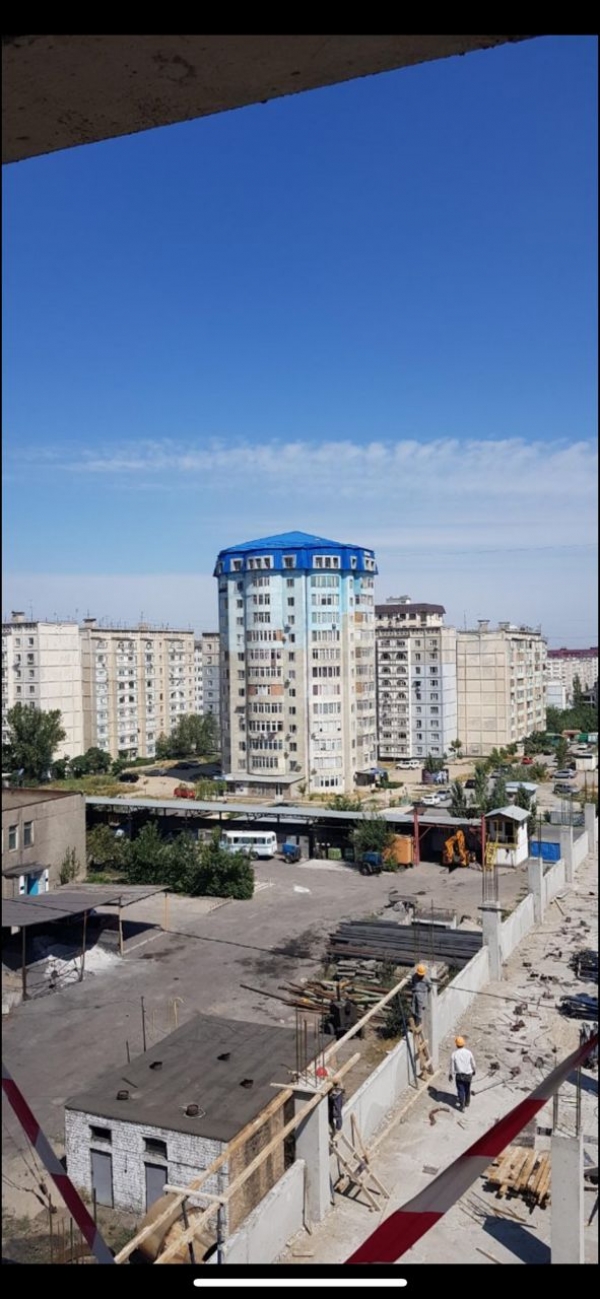 Продаю 2-к квартиру (64 м²) в Бишкеке