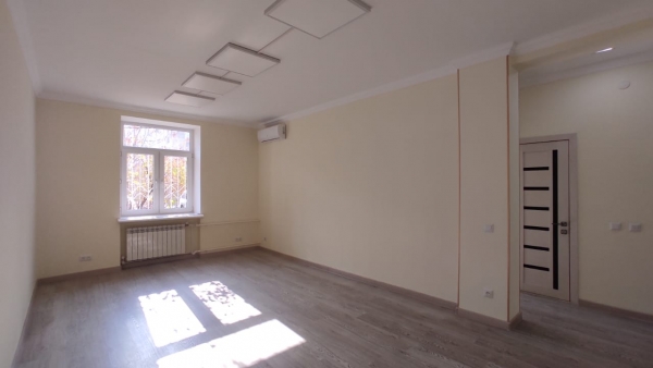 Продаю 3-к помещение (60 м²) в Бишкеке