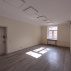 Продаю 3-к помещение (60 м²) в Бишкеке