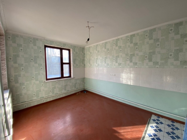 Продаю 3-к дом (63 м²) в Бишкеке