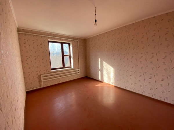 Продаю 3-к дом (63 м²) в Бишкеке