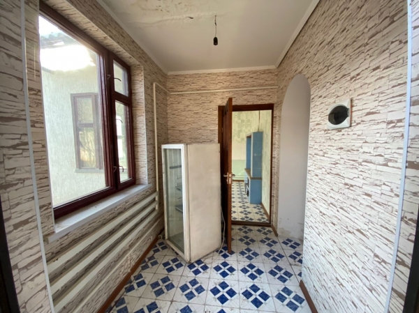 Продаю 3-к дом (63 м²) в Бишкеке