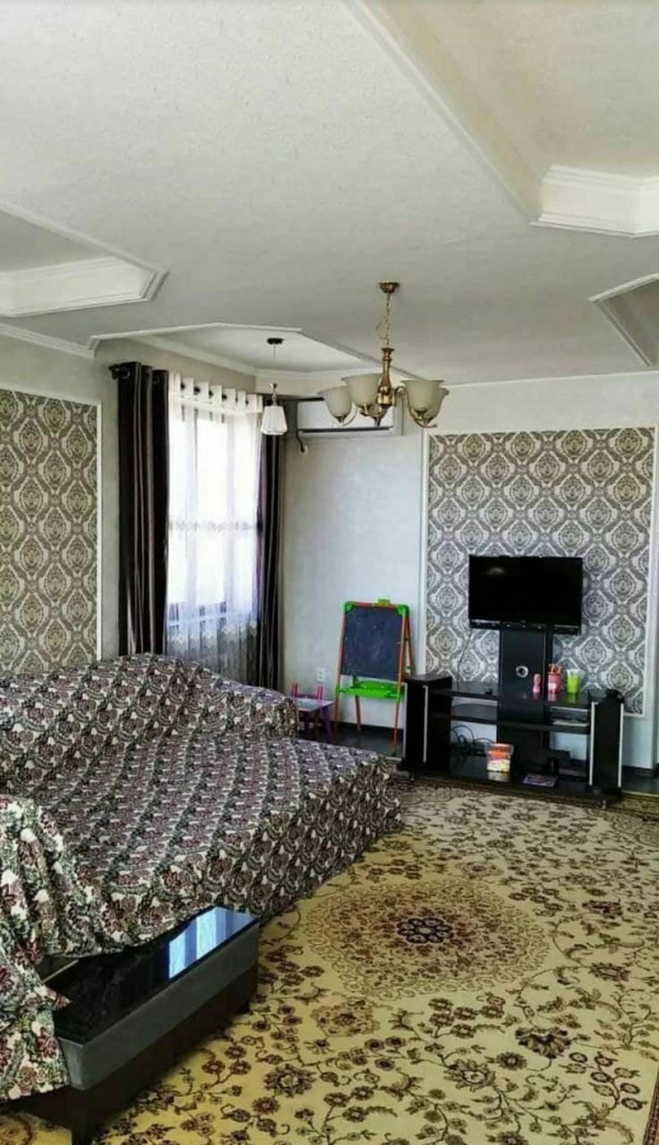 Продаю 2-к квартиру (80 м²) в Бишкеке