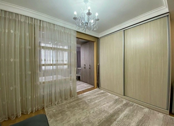 Продаю 2-к квартиру (70 м²) в Бишкеке