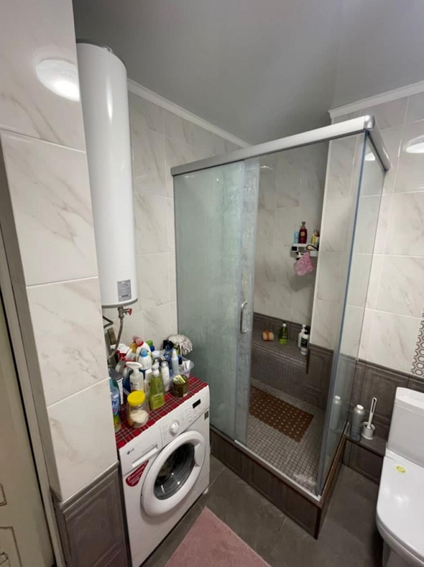 Продаю 3-к квартиру (108 м²) в Бишкеке