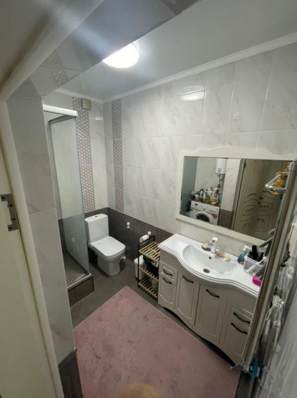 Продаю 3-к квартиру (108 м²) в Бишкеке