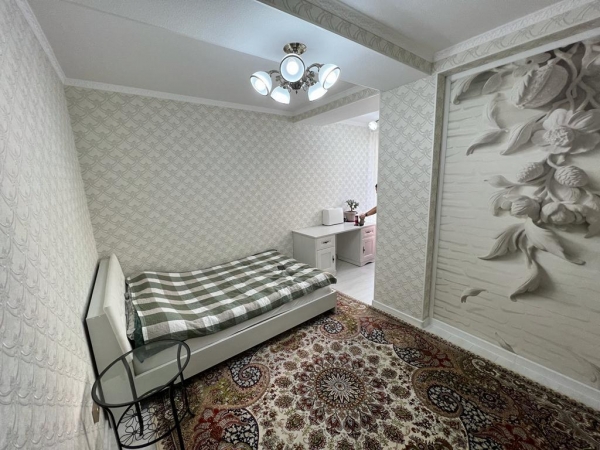 Продаю 3-к квартиру (108 м²) в Бишкеке