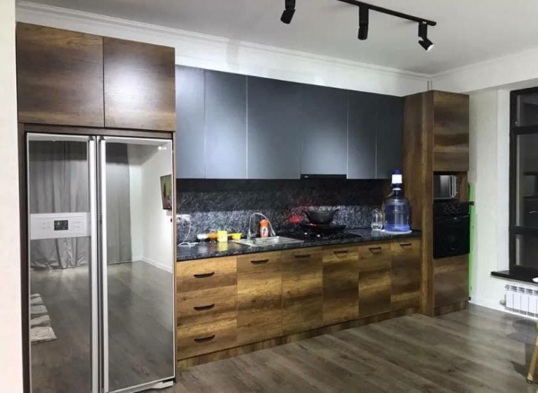Продаю 3-к квартиру (88 м²) в Бишкеке