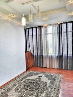 Продаю 4-к квартиру (160 м²) в Бишкеке