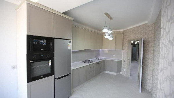 Продаю 3-к квартиру (112 м²) в Бишкеке