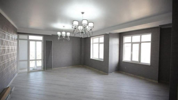 Продаю 3-к квартиру (112 м²) в Бишкеке