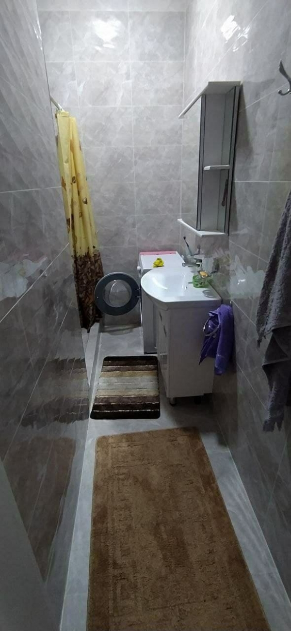Продаю 2-к квартиру (70 м²) в Бишкеке