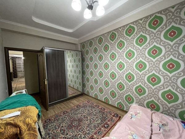 Продаю 3-к квартиру (102 м²) в Бишкеке