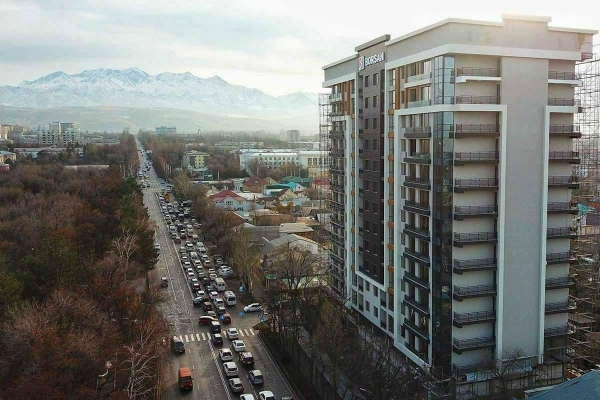 Продаю 2-к квартиру (78 м²) в Бишкеке