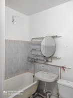 Продаю 1-к квартиру (36 м²) в Бишкеке