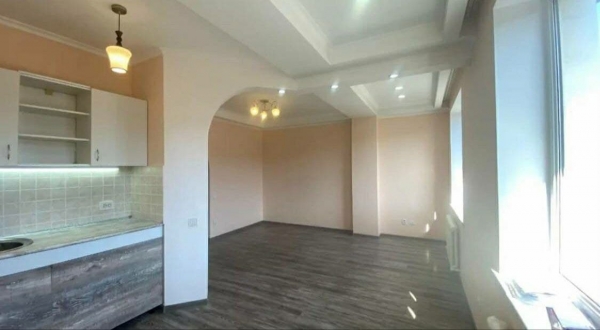 Продаю 1-к квартиру (30 м²) в Бишкеке
