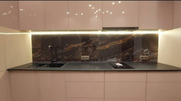 Продаю 2-к квартиру (65 м²) в Бишкеке
