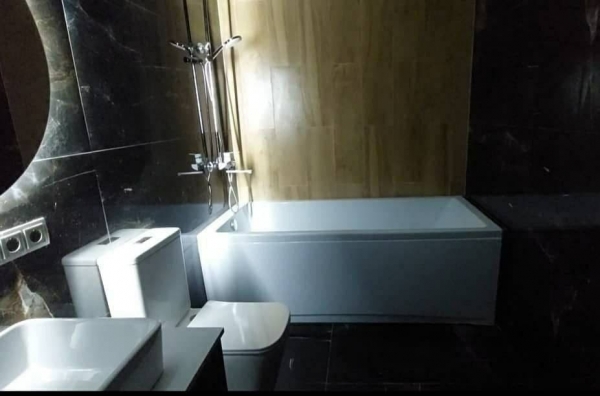 Продаю 2-к квартиру (65 м²) в Бишкеке