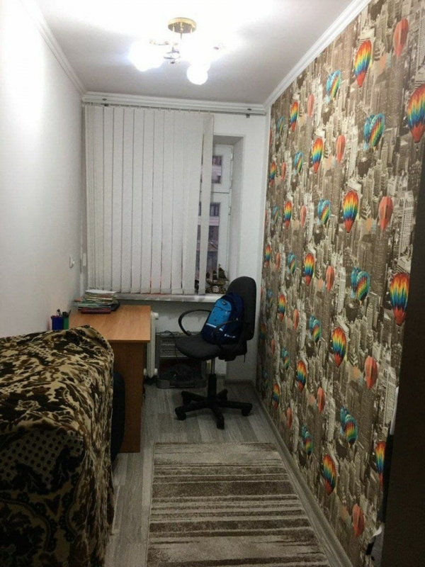 Продаю 4-к квартиру (82 м²) в Бишкеке