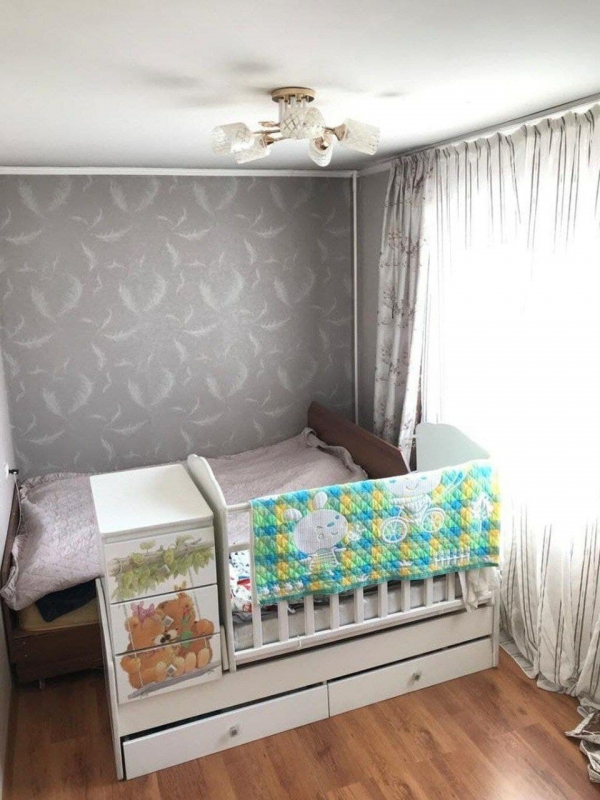 Продаю 2-к квартиру (46 м²) в Бишкеке