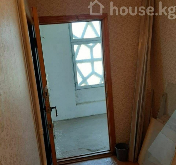 Продаю 3-к квартиру (73 м²) в Бишкеке