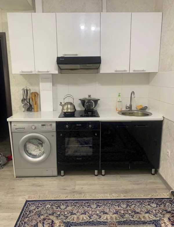 Продаю 3-к квартиру (102 м²) в Бишкеке