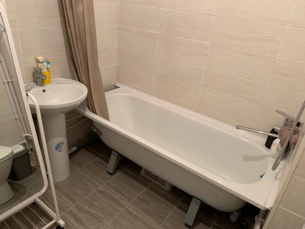 Продаю 1-к квартиру (43 м²) в Бишкеке