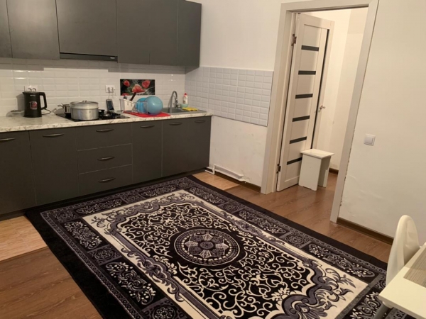 Продаю 1-к квартиру (43 м²) в Бишкеке