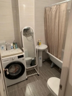 Продаю 1-к квартиру (43 м²) в Бишкеке
