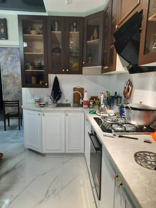 Продаю 4-к квартиру (135 м²) в Бишкеке