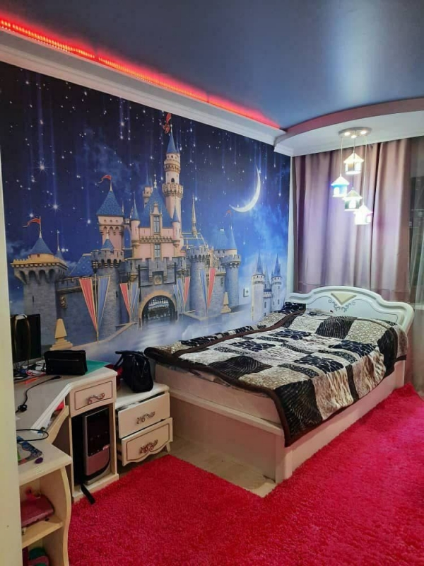 Продаю 4-к квартиру (135 м²) в Бишкеке