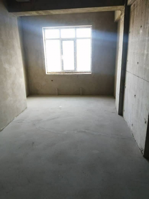 Продаю 4-к квартиру (116 м²) в Бишкеке
