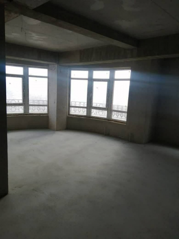 Продаю 4-к квартиру (116 м²) в Бишкеке